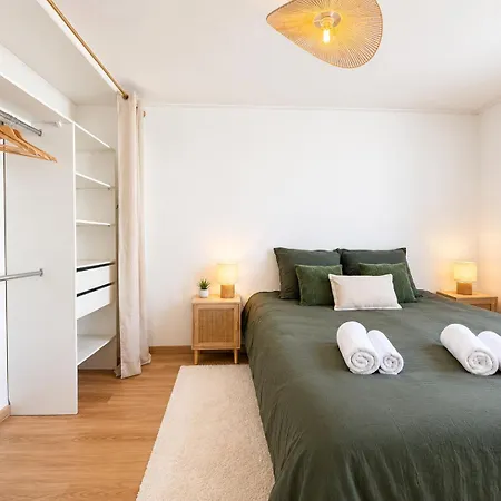 Lumineux T3 Rénové, à Pied, Proche Saint-Raphaël